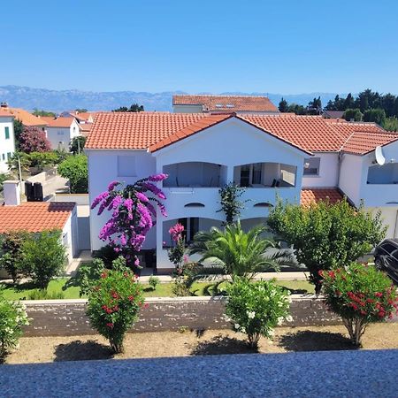 Haus Milana Apartment Nin Exterior photo