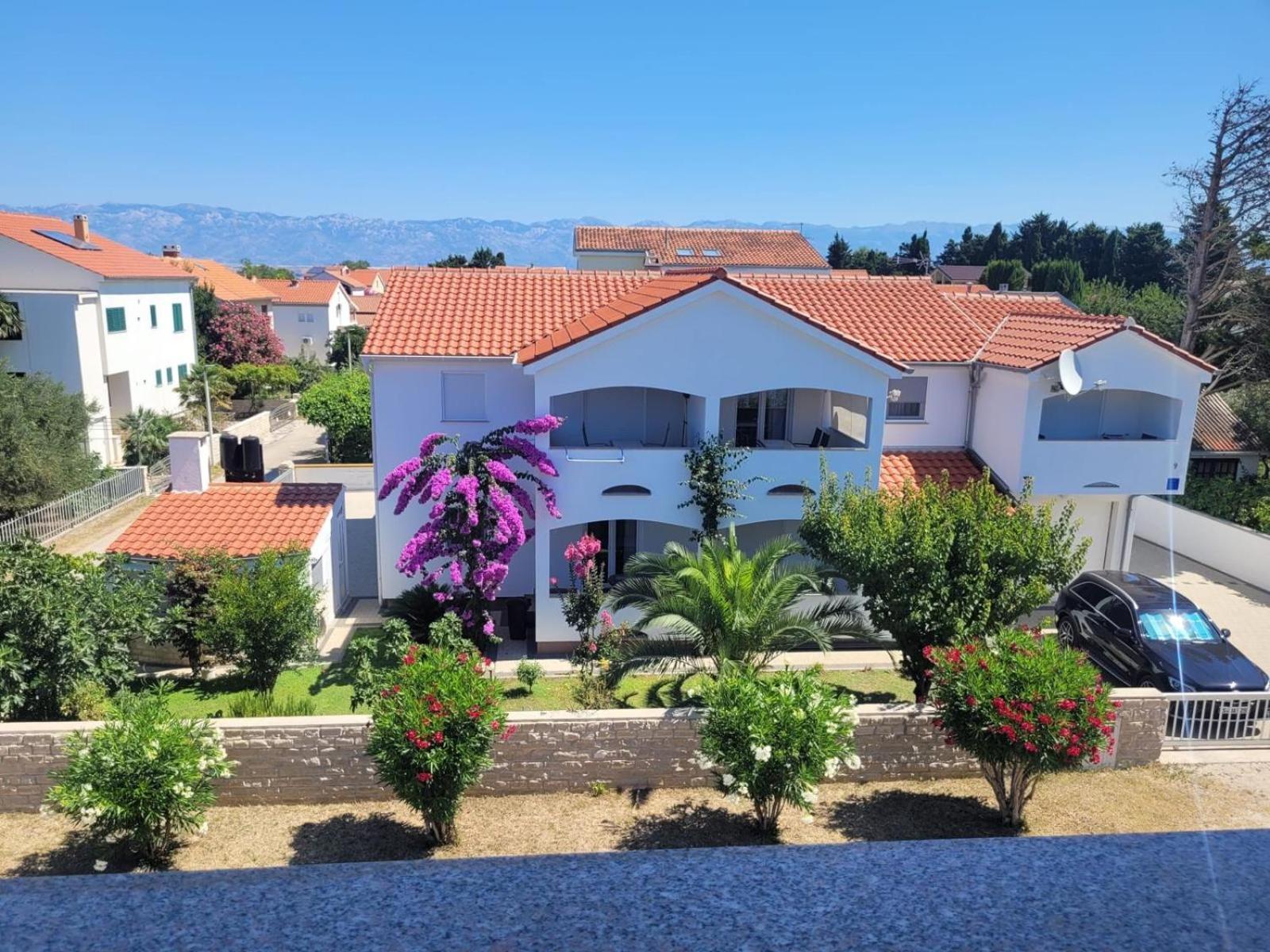 Haus Milana Apartment Nin Exterior photo